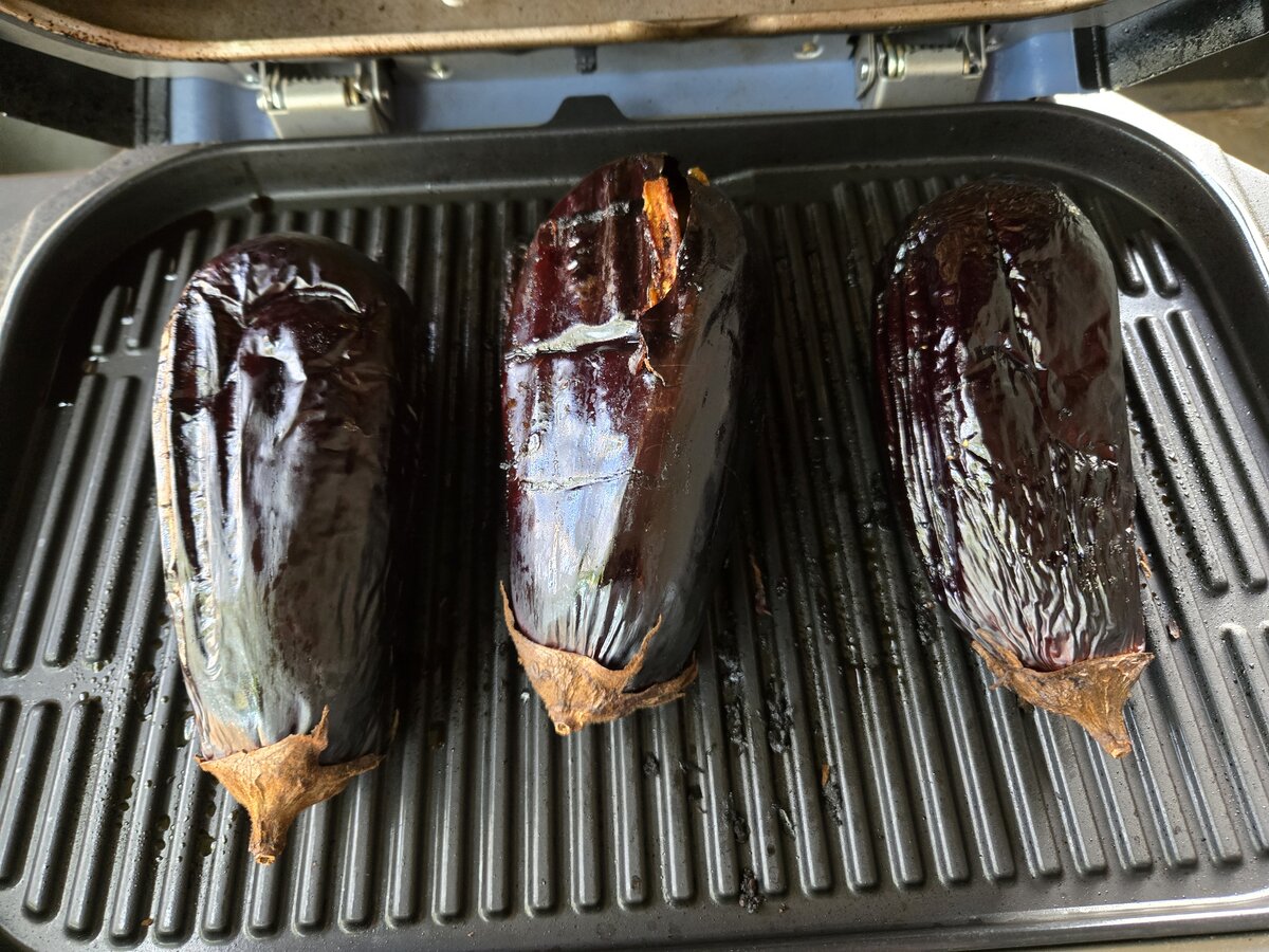 Smoked eggplants