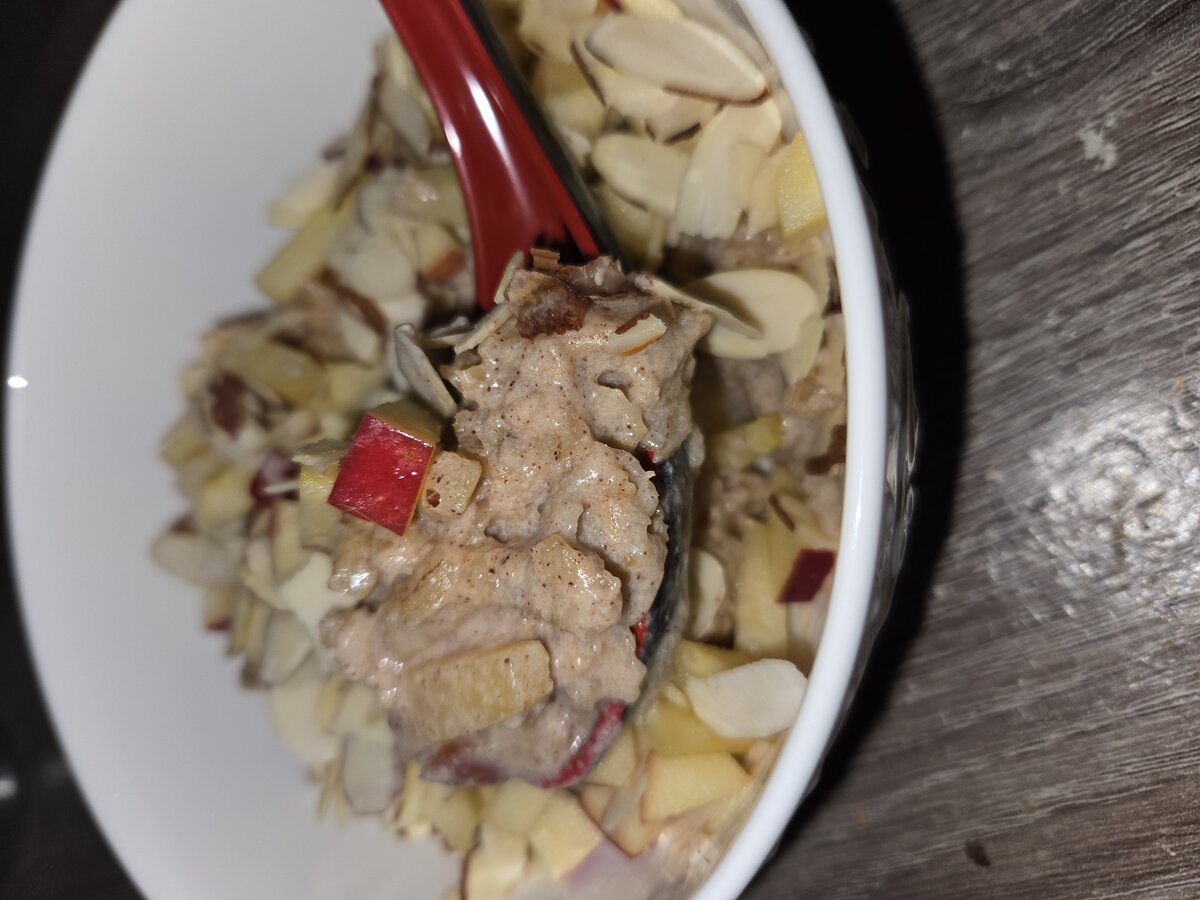 Apple Cinnamon Oatmeal